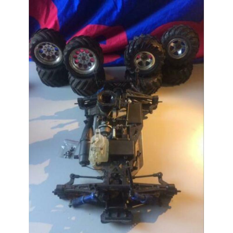Nitro rc truck met .18 motor 2.95cc 4wd 1:8