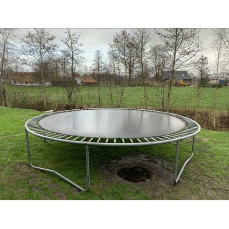 Trampoline te koop!!