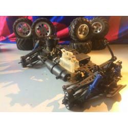 Nitro rc truck met .18 motor 2.95cc 4wd 1:8