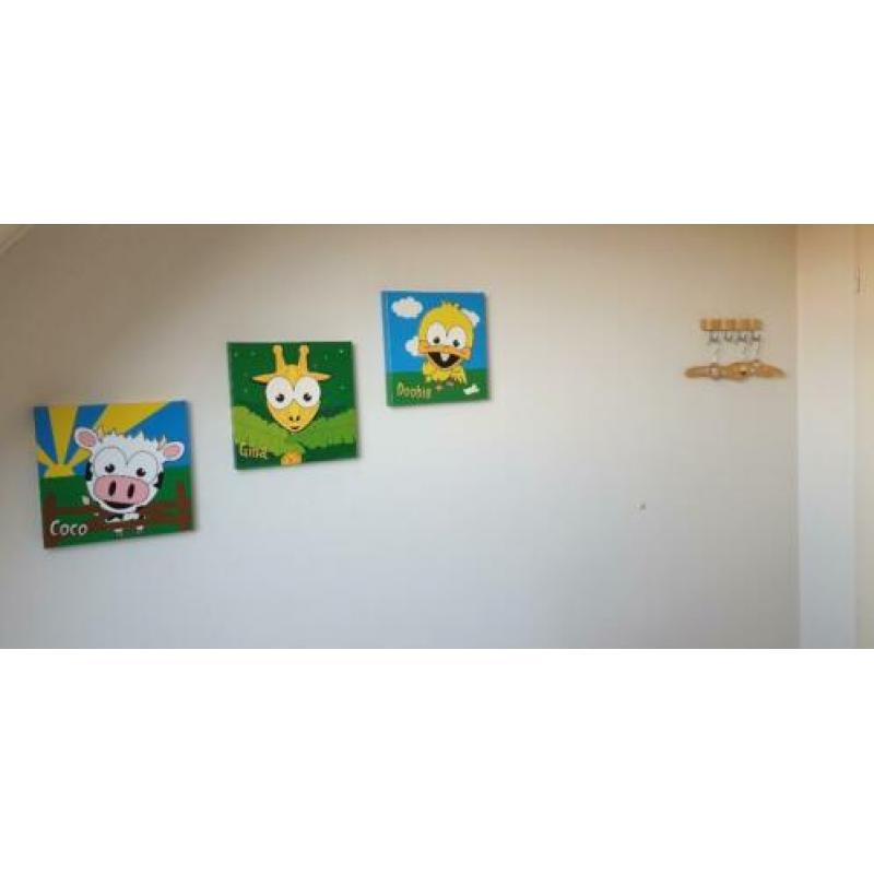 3 Schilderij-Kapstok-3 Kleding/hangers met Dieren ALS NIEUW