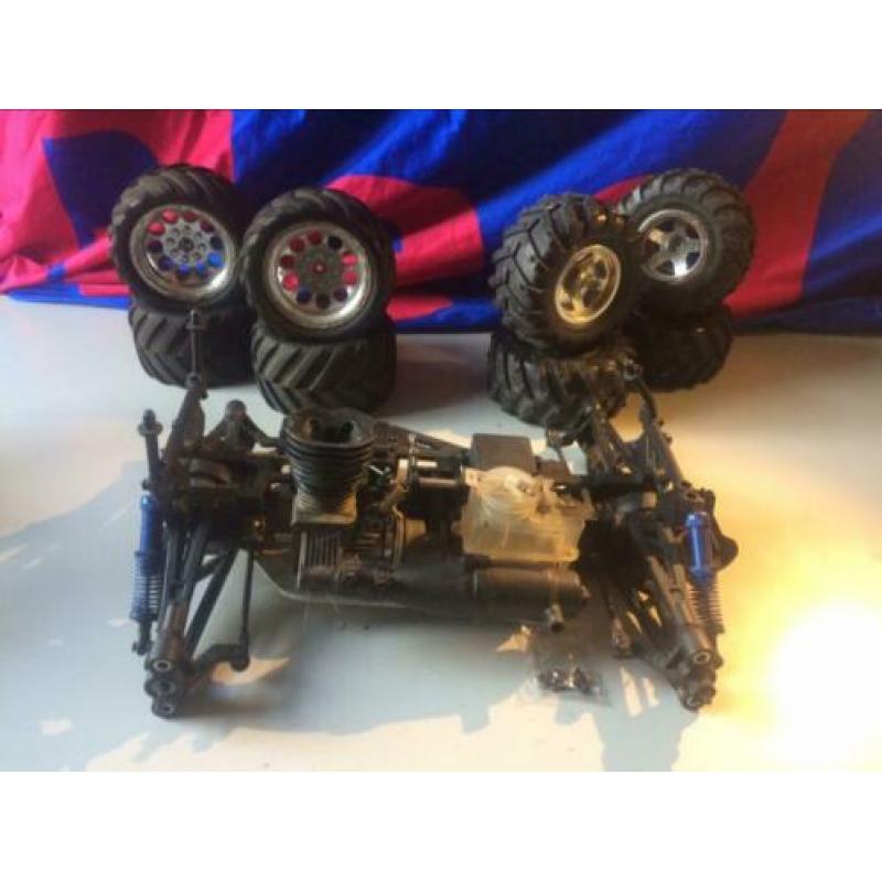 Nitro rc truck met .18 motor 2.95cc 4wd 1:8