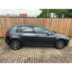 Volkswagen Golf 1.4 TSI 125pk Highline / Navi / camera