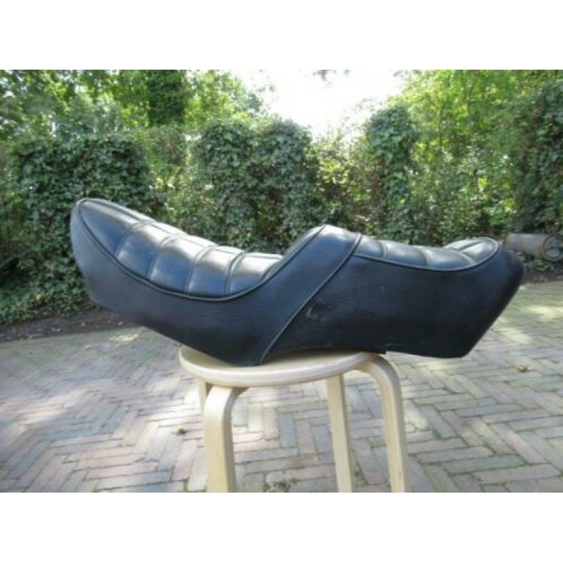 Suzuki GS 650 GL Bouwjaar 1988 Zitting Zadel 2 persoons