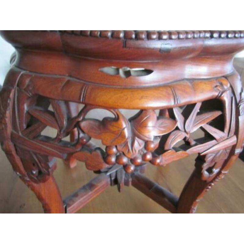 Antieke bijzettafel