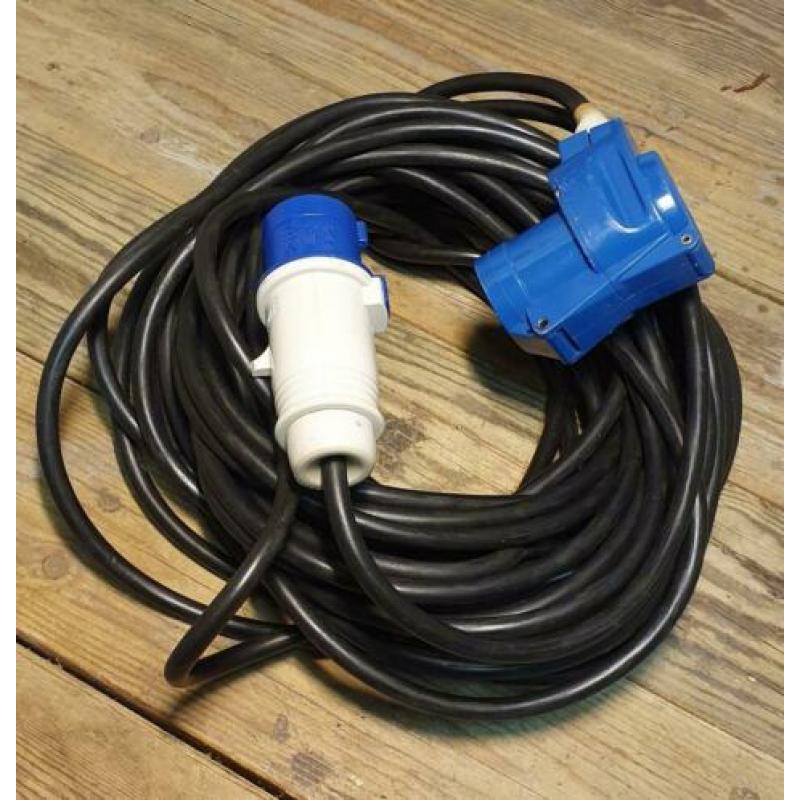 20 mtr neopreen verlengkabel met dubbele stekker