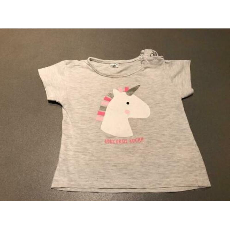 Meisje: 4-tshirts en 1 longsleeve maat 80