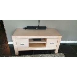 dressoir, tv meubel, glazen kast en salontafel