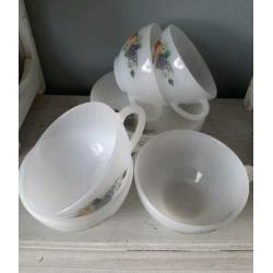 5 arcopal kop en schotels, Fleur de France
