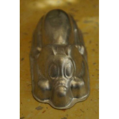 liggend hond bakblik klein 12 cm