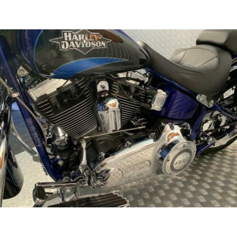 HARLEY-DAVIDSON CONVERTIBLE CVO FLSTSE SOFTAIL (bj 2011)
