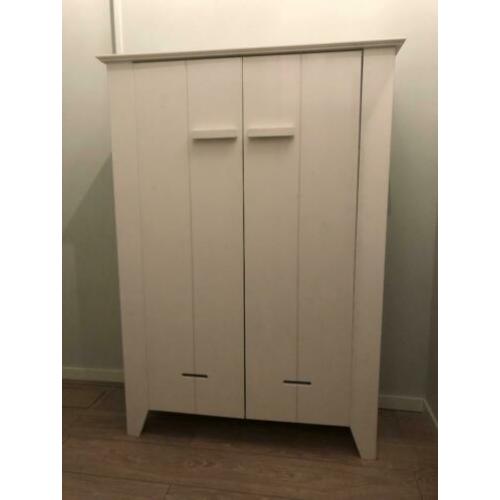 Woood Wandkast 'Joep' (142x100x38)