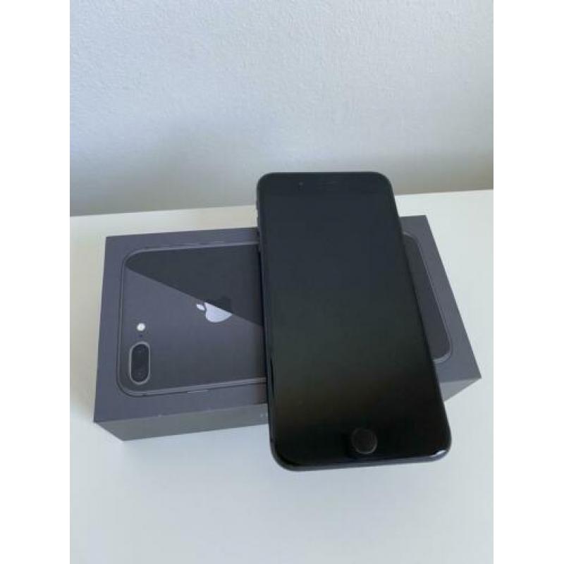 Apple iPhone 8+ 64GB