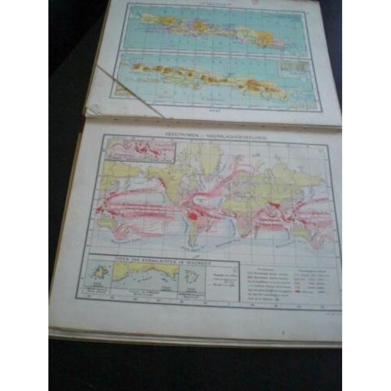 Oude Kleine Schoolatlas der gehele aarde.