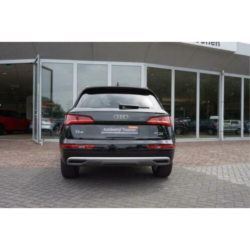 Audi Q5 40 TDI quattro S edition 2 X S Line, Trekhaak, Panor