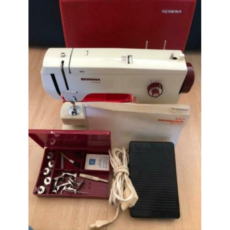 Vrije arm Bernina 807 Minimatic in complete nieuwstaat