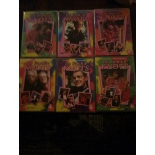 6 dvd's Familie Knots