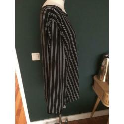 NORAH top zwart/wit maat 48