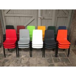 Nieuwe kantinestoelen stapelstoelen kuipstoelen 11 kleuren