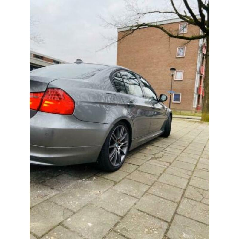 BMW 3-Serie 2.0 D 318 100KW 2009 business line,M paket!!!