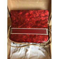 Vintage Soprani Italia Piano Accordeon 32 Bass 39 Keys