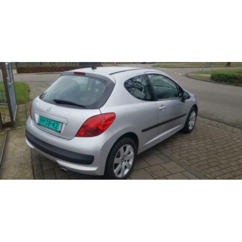 Peugeot 207 1.6 VTi XS