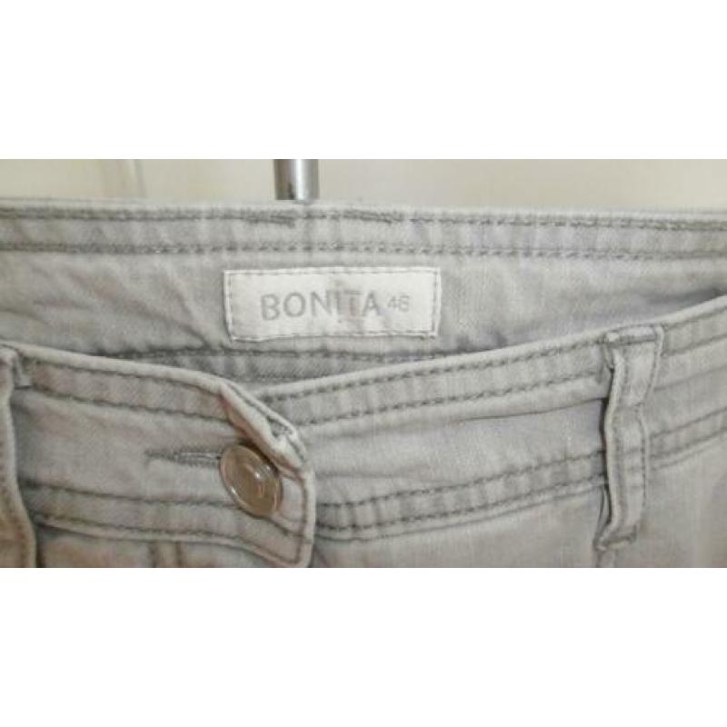 Lichtgrijze broek BONITA 48
