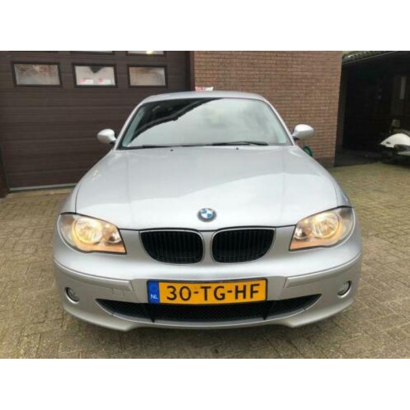 BMW 1-serie 118i Business Line Nieuwe Ketting + Klepseals!|L