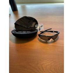 zonnebril Oakley Radarlock Path Iridium Black Polarized