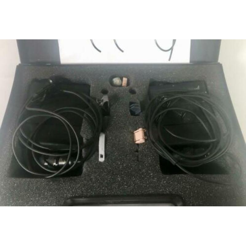 2x SENNHEISER MKE 2 lavalier microfoons met MZA10 voeding
