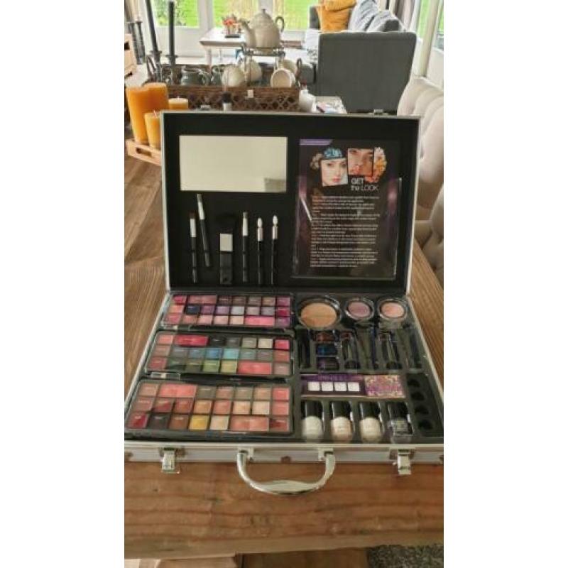 Nieuwe make up koffer