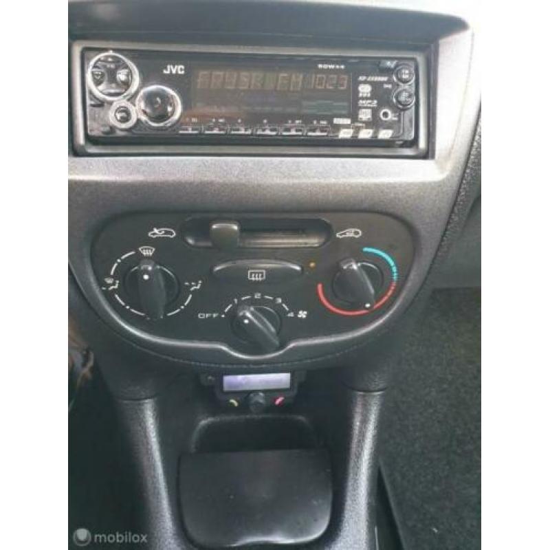Peugeot 206 1.6-16V XS ST BEKR APK OKT 2020