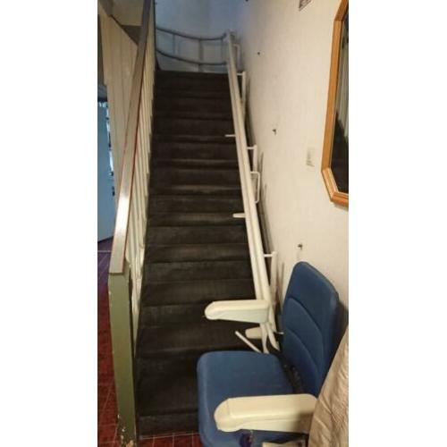 Traplift merk Stannas, zie alle foto's voor info.