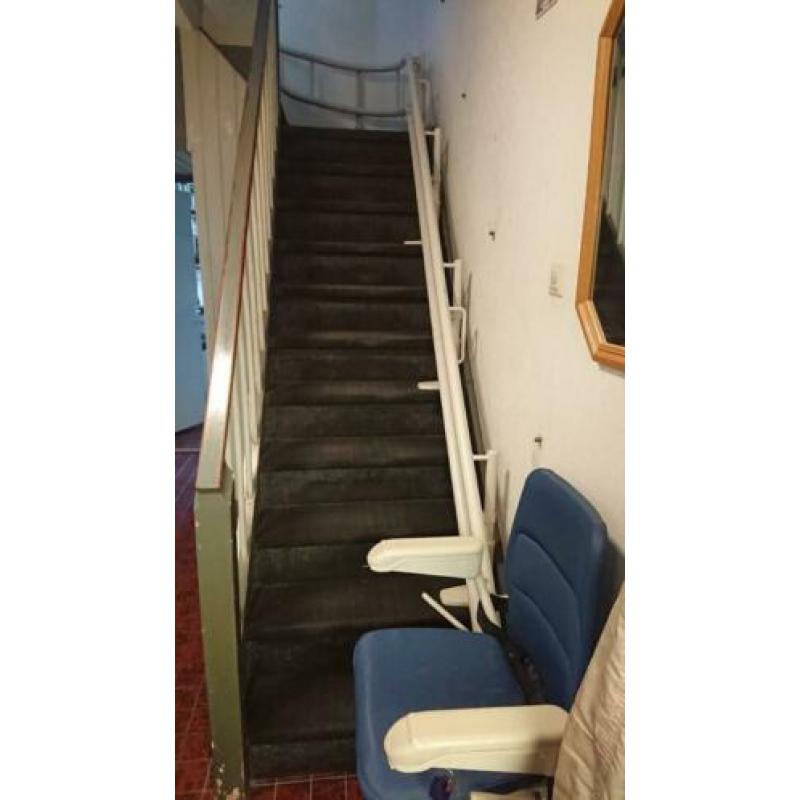 Traplift merk Stannas, zie alle foto's voor info.