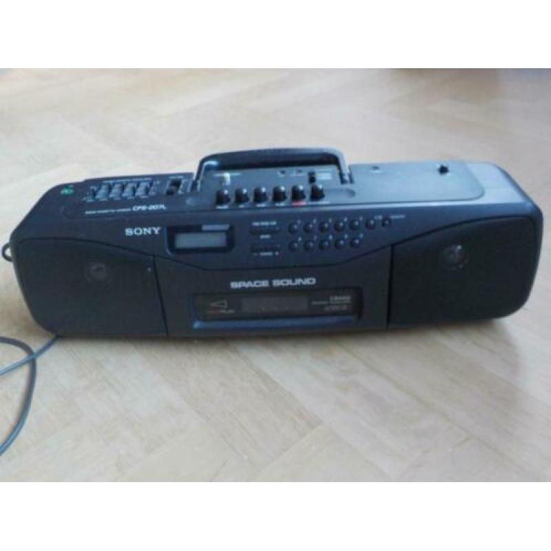 Sony CFS-207L radio cassette-corder met boekje vintage 1990