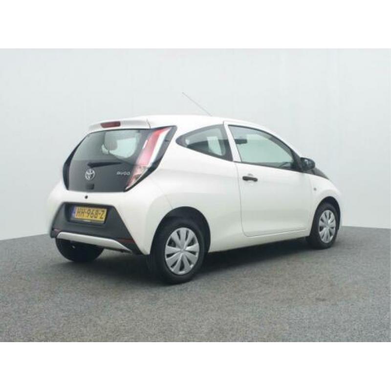 Toyota Aygo 1.0 VVT-i x-now | Airco | Dealer Onderhouden |