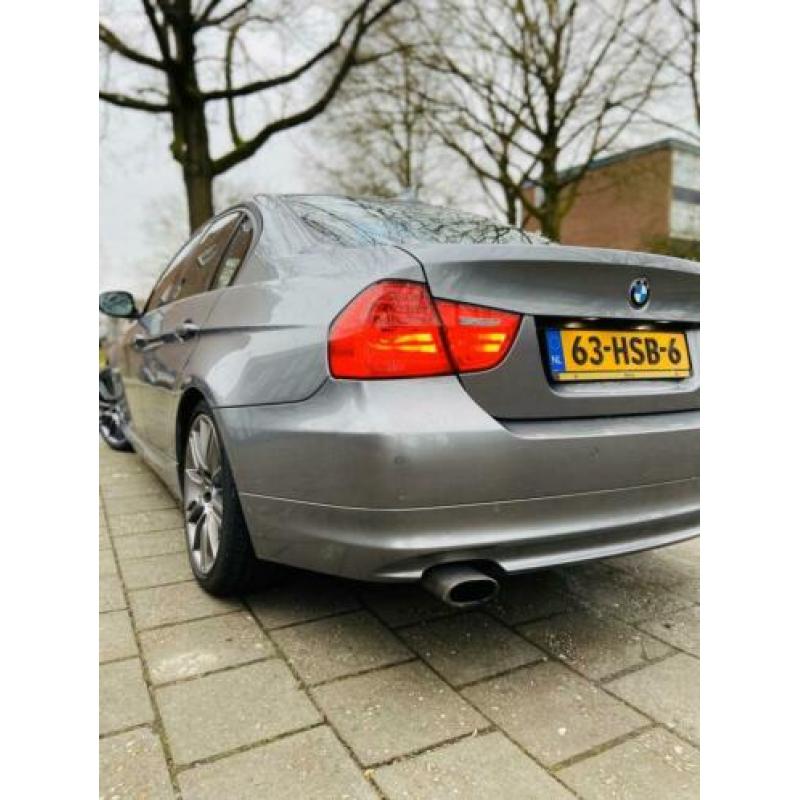 BMW 3-Serie 2.0 D 318 100KW 2009 business line,M paket!!!