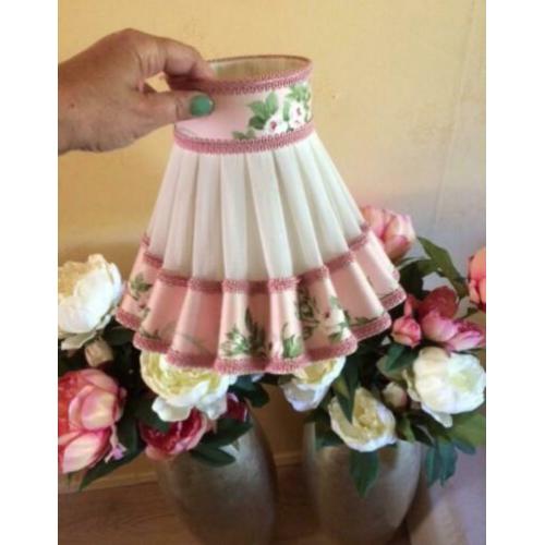 Brocante~vintage~curiosa tafellampje