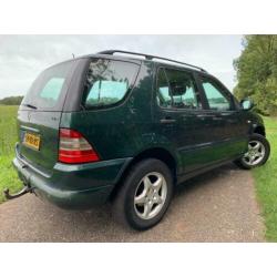 Mercedes-benz M-klasse 270 CDI Automaat/Leder/Navi/Youngtime