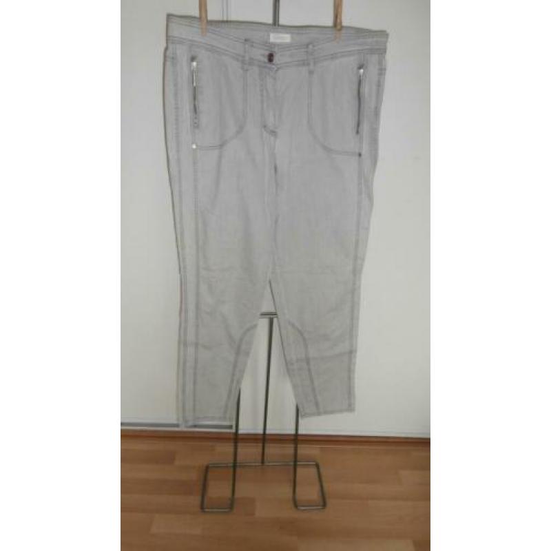 Lichtgrijze broek BONITA 48