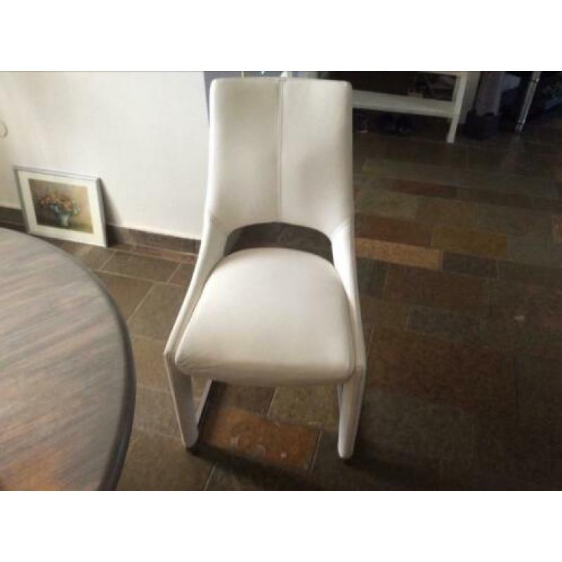 4 huiskamerstoelen van Eijerkamp. Ivoorkleurig.