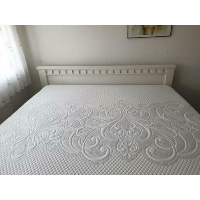 Twee persoonsbed 180x200