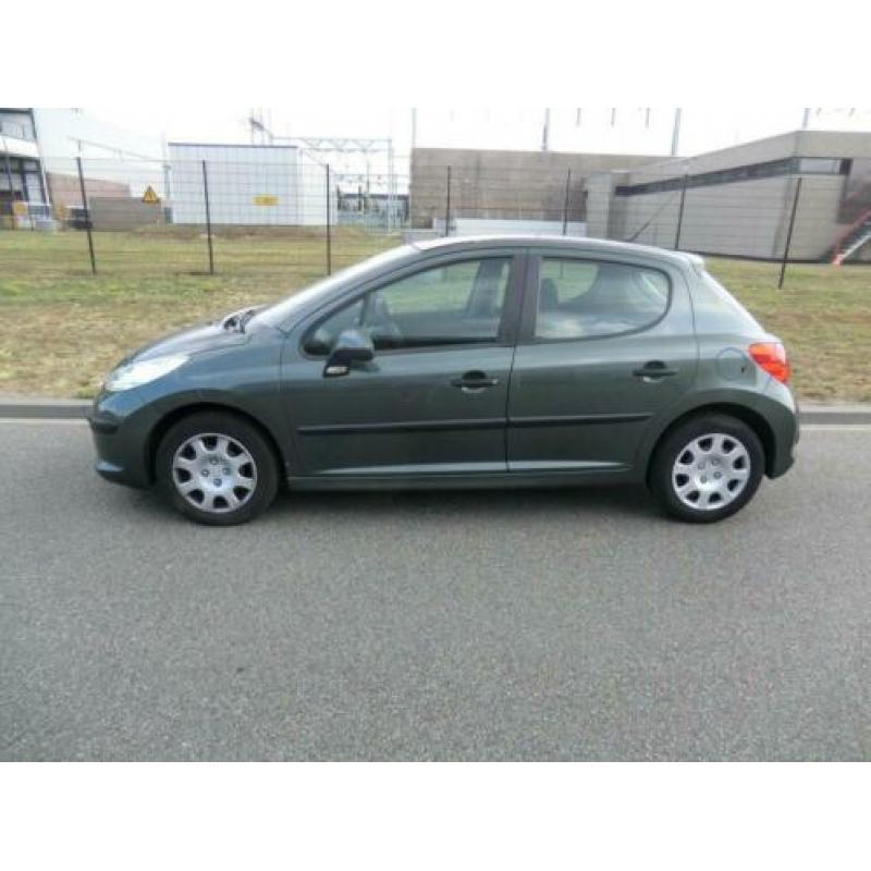 Peugeot 207 1.4 HDI XR