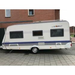 Hobby 495 UFe + voortent + Luifel + Airco