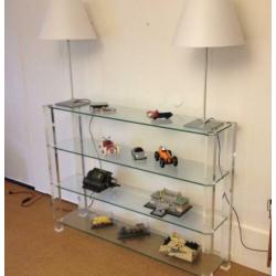 Glazen kast - sidetable van BOR-design
