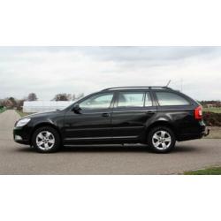 Skoda Octavia Combi 1.6 TDI Greentech Ambition Business Line