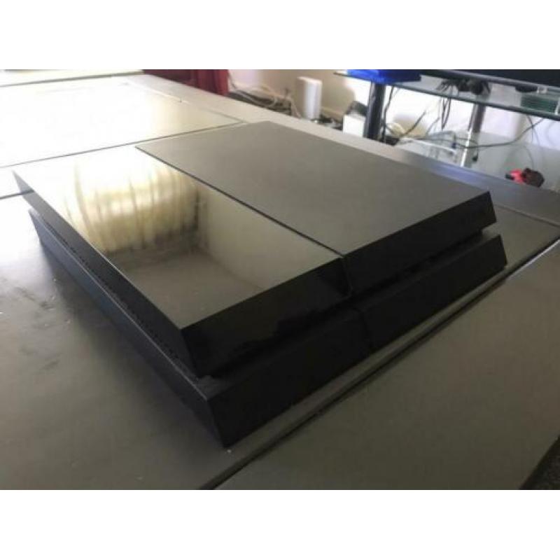 Playstation 4 met 3 spellen