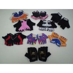 xxx 21-2 GEBRUIKTE WIELERKLEDING VOOR MAAR 7 EURO PER ITEM