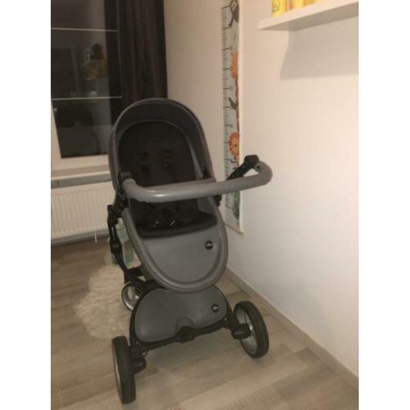 Grijze mima kinderwagen