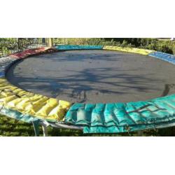 trampoline golden circle