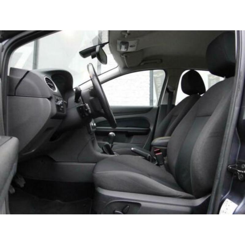 Ford Focus 2.0-16V Titanium | 1e Eig. | Navi | 17 inch | Dea